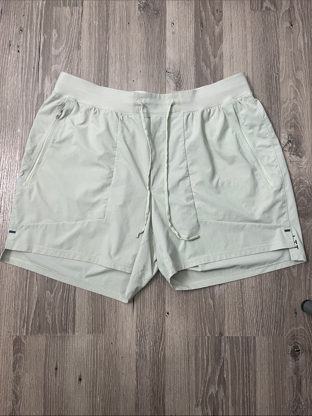 Lululemon shorts/XL